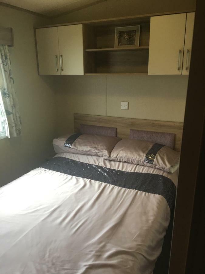 176 @newquay View - Families & Couples Only
