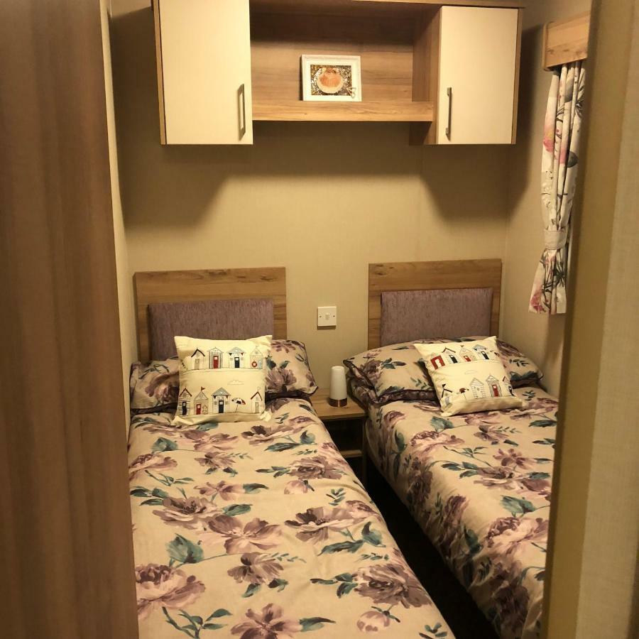 176 @newquay View - Families & Couples Only Holiday park